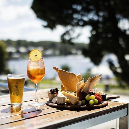 Huskisson Hotel Buitenkant foto