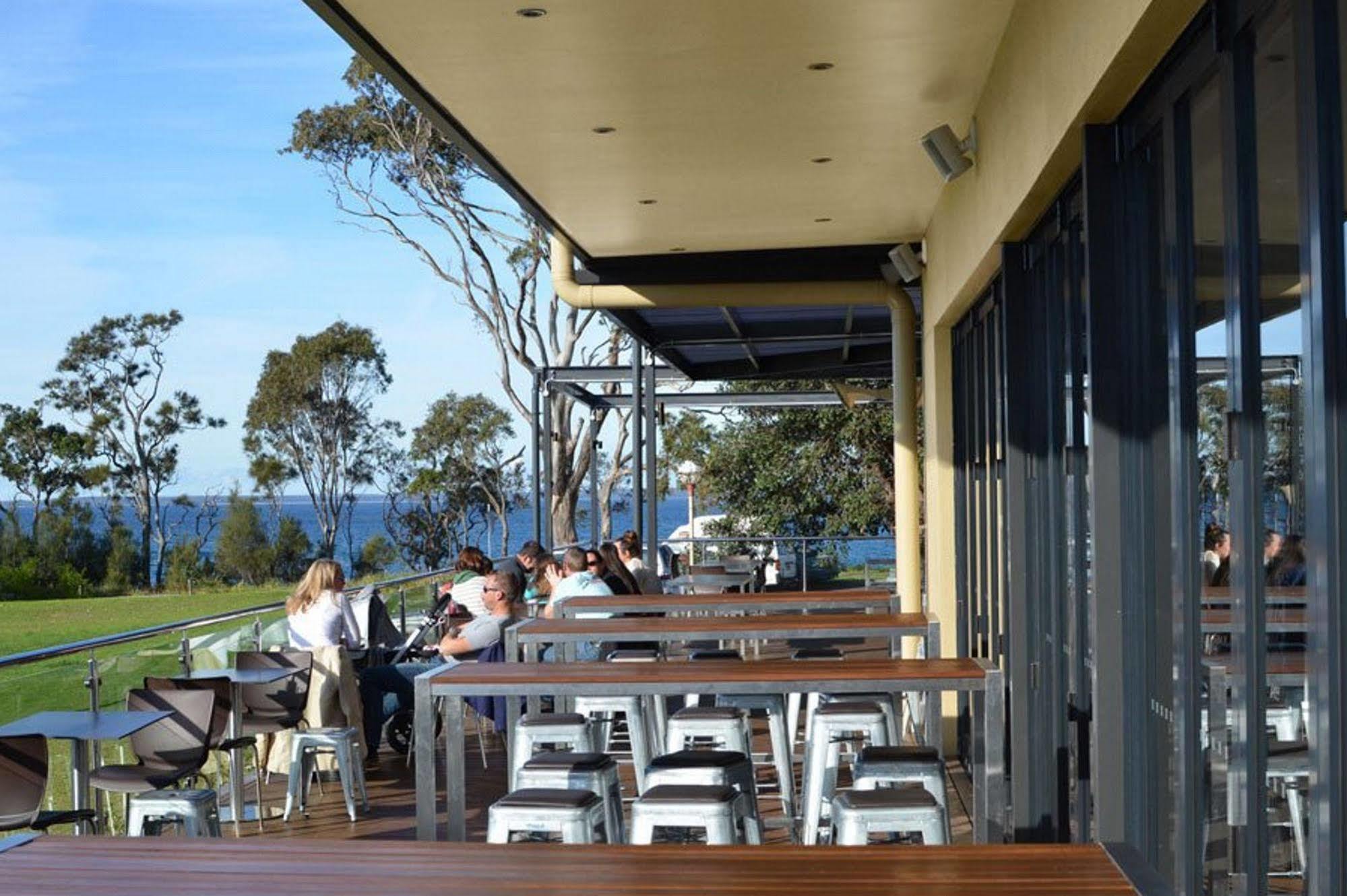 Huskisson Hotel Buitenkant foto