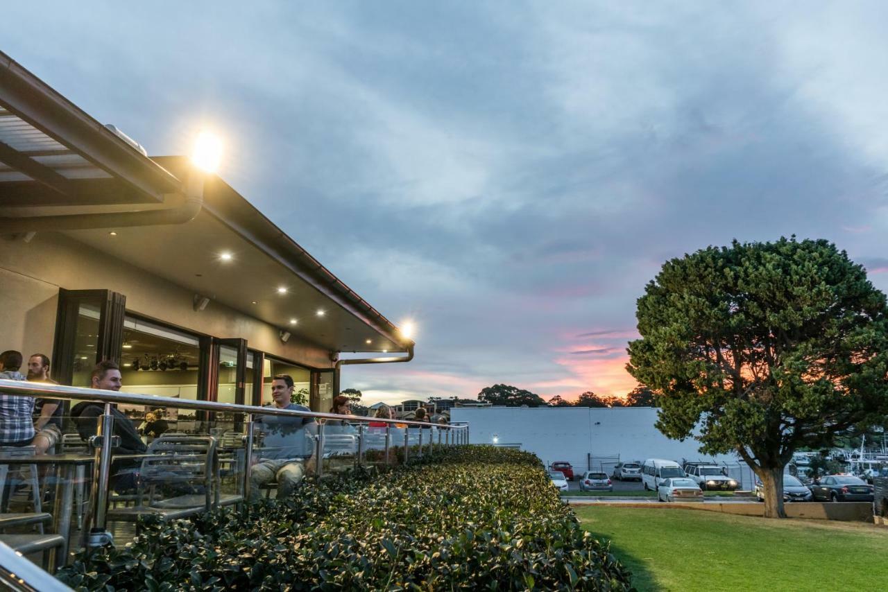 Huskisson Hotel Buitenkant foto